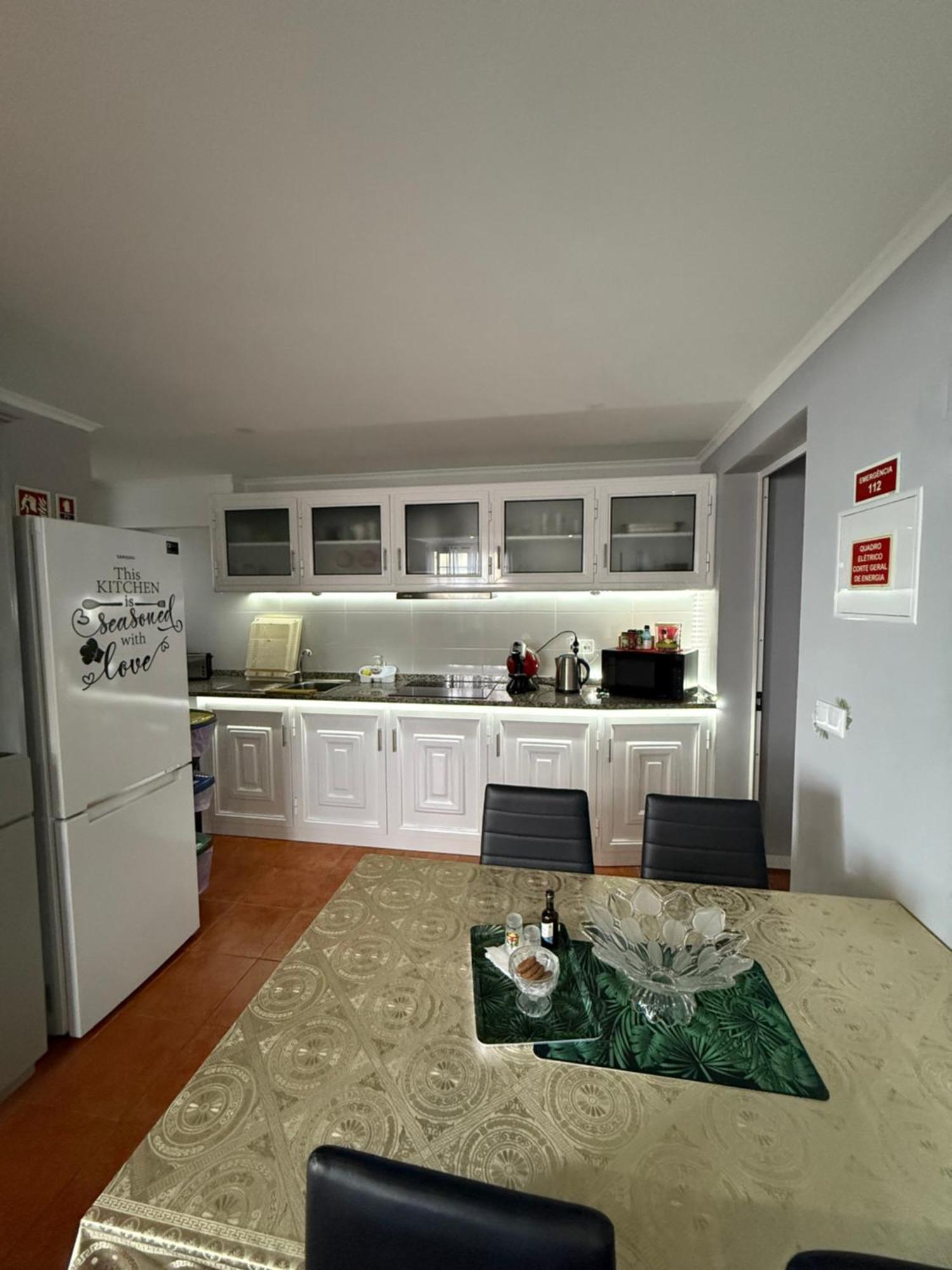 Gouveia Family Escape Apartment Machico  Bagian luar foto